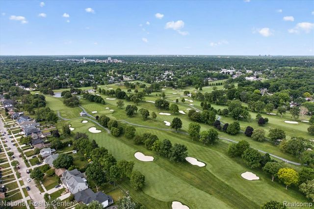 2436 N Vermont Avenue, Royal Oak, MI 48073