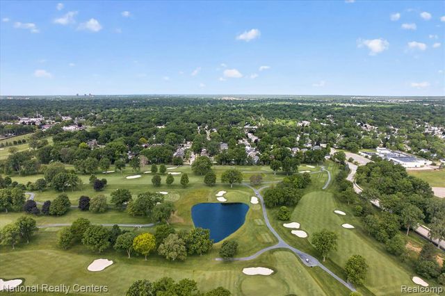 2436 N Vermont Avenue, Royal Oak, MI 48073