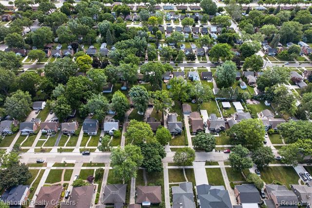 2436 N Vermont Avenue, Royal Oak, MI 48073