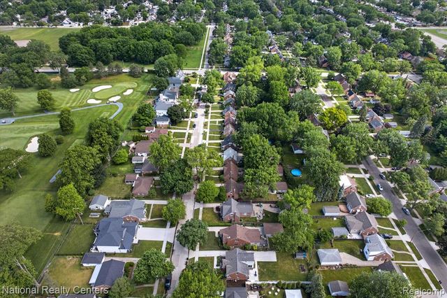 2436 N Vermont Avenue, Royal Oak, MI 48073
