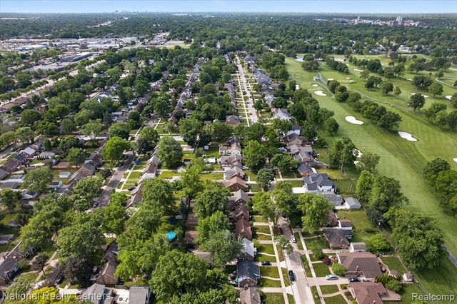 2436 N Vermont Avenue, Royal Oak, MI 48073