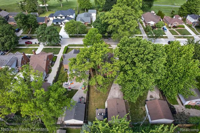 2436 N Vermont Avenue, Royal Oak, MI 48073
