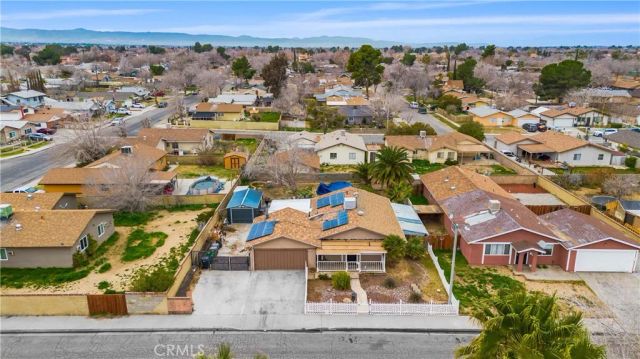 44213 Fenhold, Lancaster, CA 93535