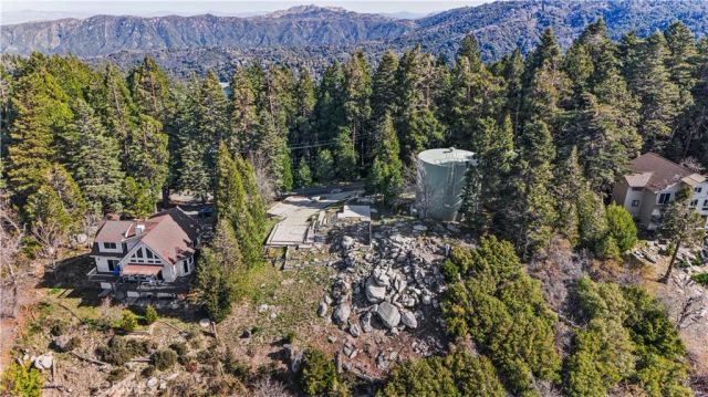 24347 Great View, Crestline, CA 92325