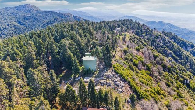 24347 Great View, Crestline, CA 92325