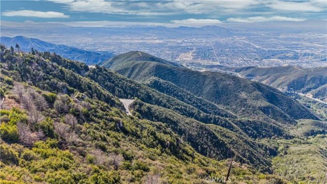 24347 Great View, Crestline, CA 92325