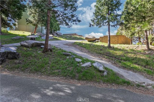 24347 Great View, Crestline, CA 92325