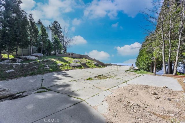24347 Great View, Crestline, CA 92325