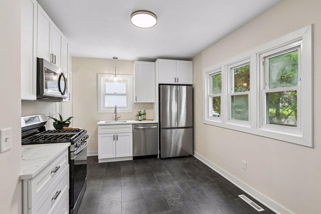 3243 Washburn Avenue N, Minneapolis, MN 55412