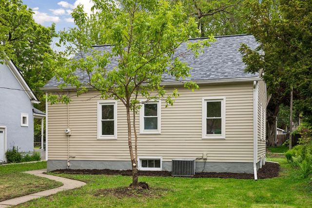 3243 Washburn Avenue N, Minneapolis, MN 55412