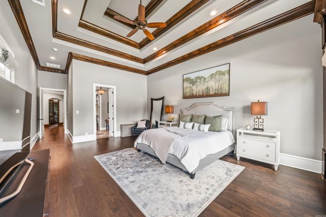 352 Arlington Park Court, Hot Springs, AR 71901