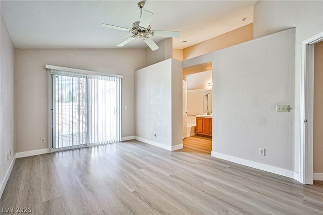 3923 Mountain Birch Street, Las Vegas, NV 89147