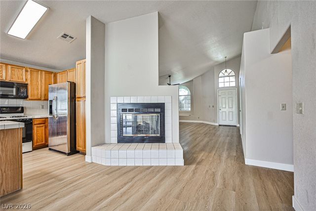 3923 Mountain Birch Street, Las Vegas, NV 89147
