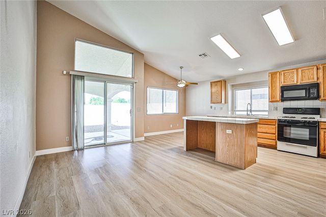 3923 Mountain Birch Street, Las Vegas, NV 89147