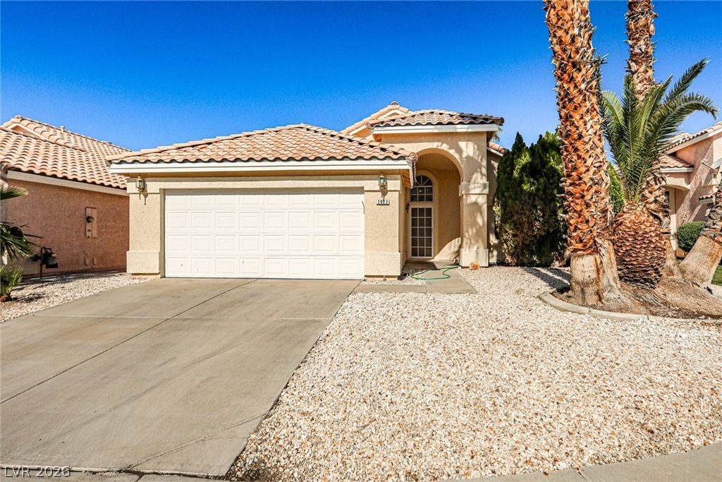 3923 Mountain Birch Street, Las Vegas, NV 89147