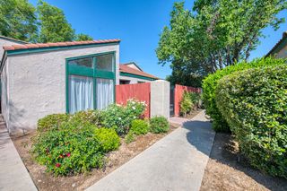 5965 E Shields Avenue # 127, Fresno, CA 93727