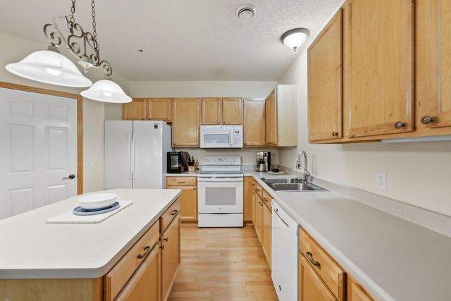 111302 Village Road 2, Chaska, MN 55318