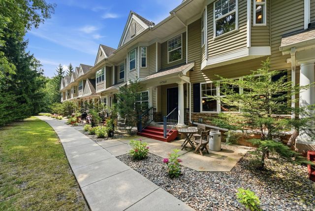 111302 Village Road 2, Chaska, MN 55318