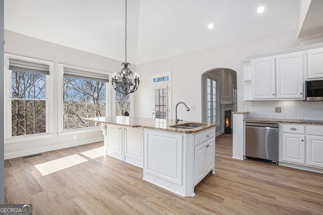 7985 Thunder River Way, Cumming, GA 30028