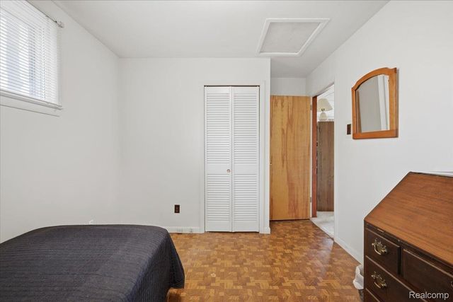 2811 Orange Grove Road, Waterford Charter Township, MI 48329