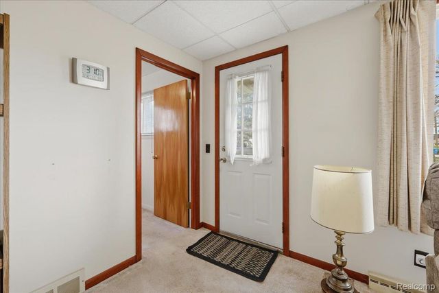 2811 Orange Grove Road, Waterford Charter Township, MI 48329