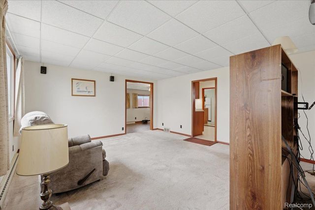 2811 Orange Grove Road, Waterford Charter Township, MI 48329
