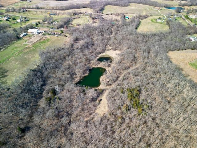 19209 Santa Fe Trail, Leavenworth, KS 66048