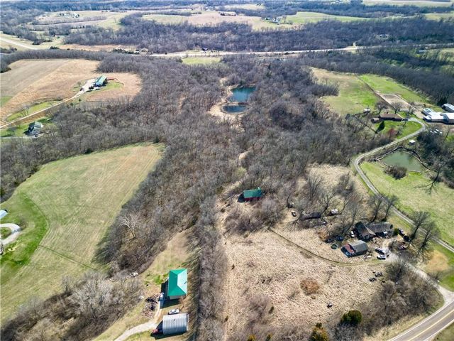 19209 Santa Fe Trail, Leavenworth, KS 66048