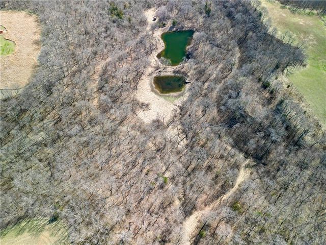 19209 Santa Fe Trail, Leavenworth, KS 66048