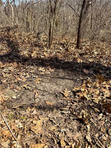 19209 Santa Fe Trail, Leavenworth, KS 66048