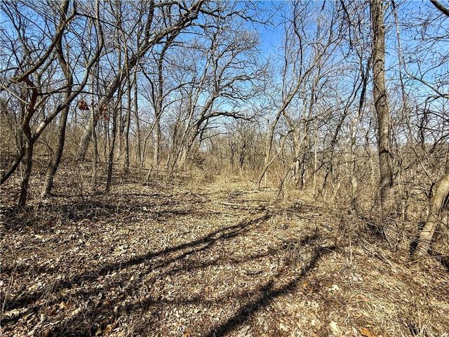 19209 Santa Fe Trail, Leavenworth, KS 66048