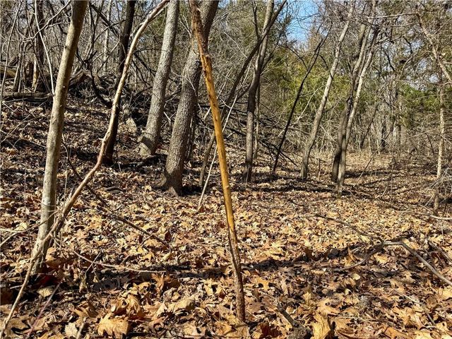 19209 Santa Fe Trail, Leavenworth, KS 66048