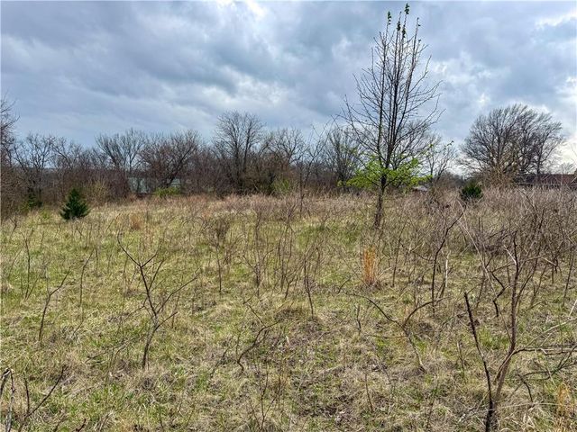 19209 Santa Fe Trail, Leavenworth, KS 66048