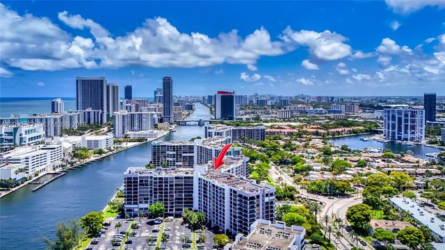 600 SW Parkview Dr 505, Hallandale Beach, FL 33009