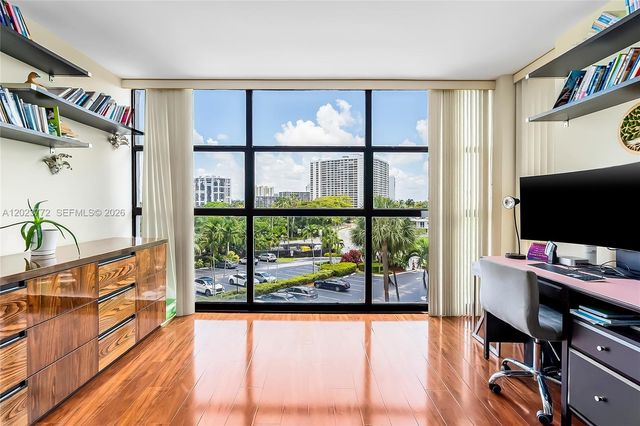 600 SW Parkview Dr 505, Hallandale Beach, FL 33009