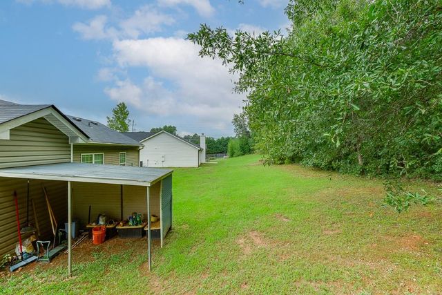 31 Coles Court Drive, Commerce, GA 30529