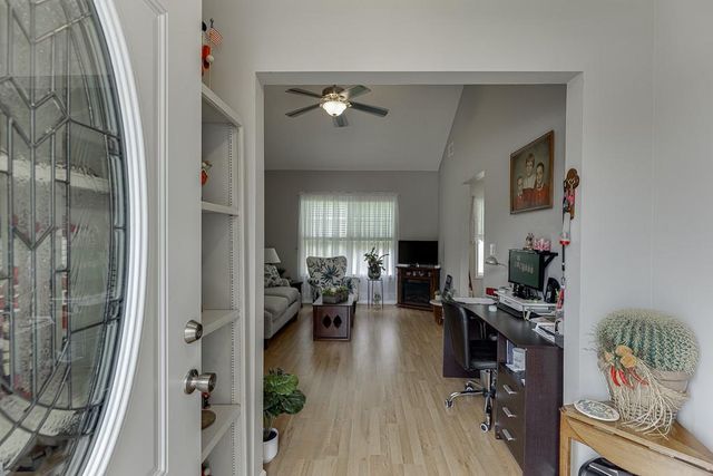 31 Coles Court Drive, Commerce, GA 30529