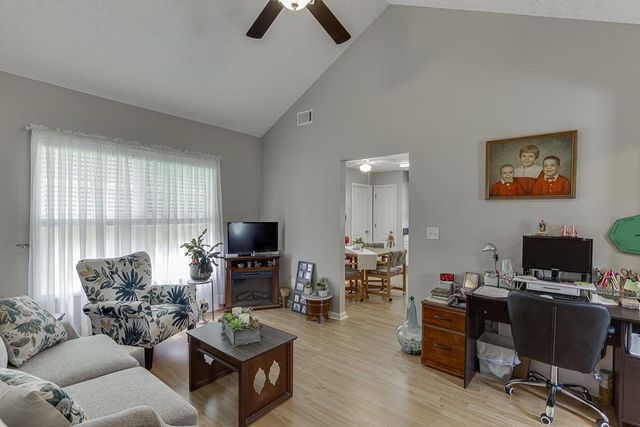 31 Coles Court Drive, Commerce, GA 30529