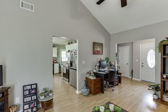 31 Coles Court Drive, Commerce, GA 30529