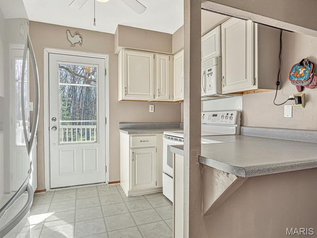 4914 State Route 127 Route, Nashville, IL 62263