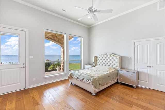 241 Loon Bay Drive, Gun Barrel City, TX 75156