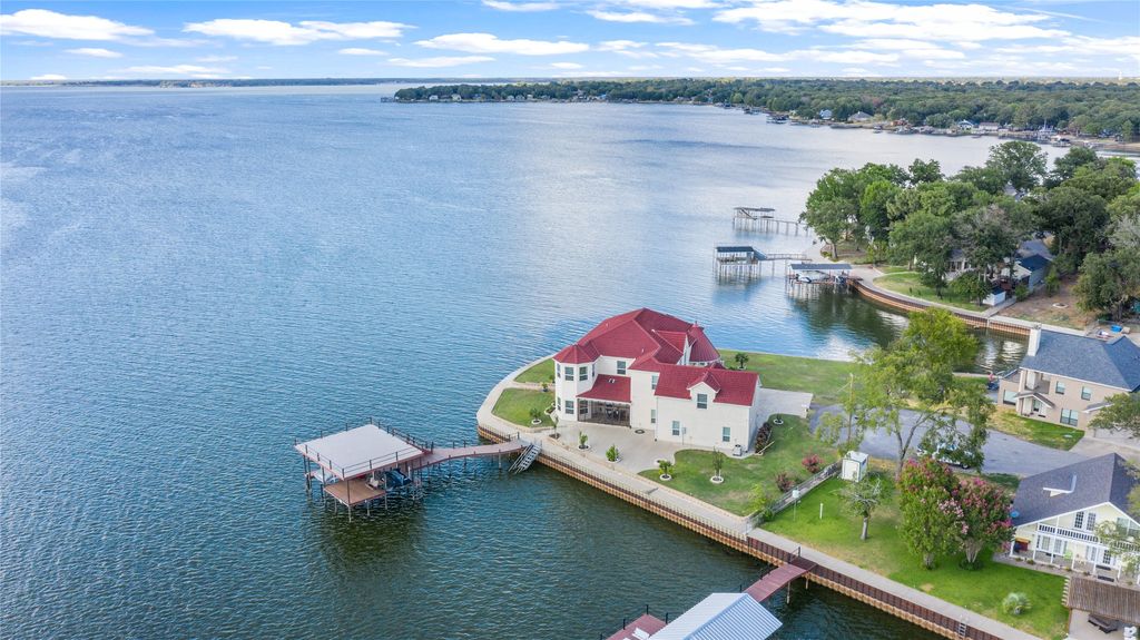 241 Loon Bay Drive, Gun Barrel City, TX 75156
