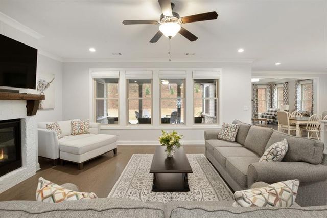 202 Vandiver Court, Acworth, GA 30101