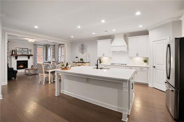 202 Vandiver Court, Acworth, GA 30101