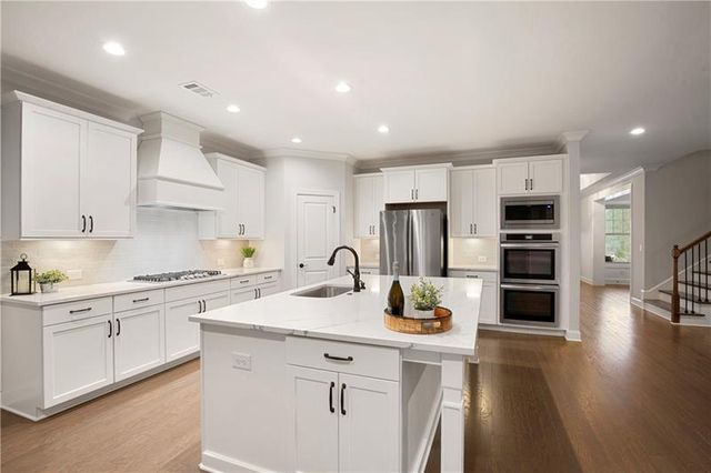 202 Vandiver Court, Acworth, GA 30101