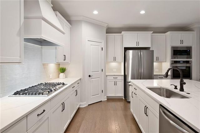 202 Vandiver Court, Acworth, GA 30101