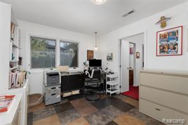 12959 Talbot Lane, Huntington Woods, MI 48070