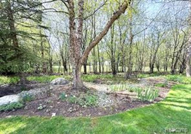12959 Talbot Lane, Huntington Woods, MI 48070