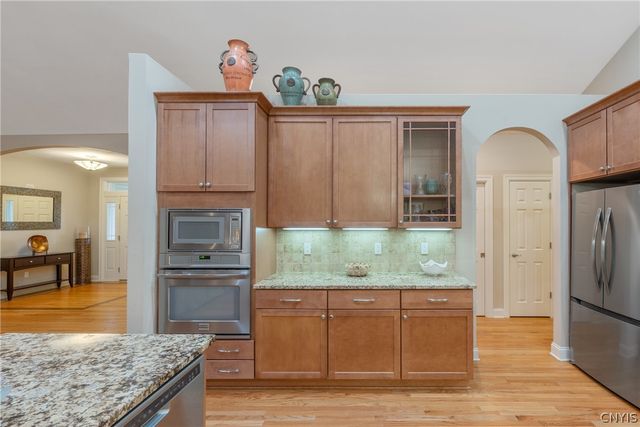 4810 Appaloosa Trl, Clay, NY 13041