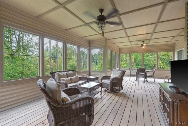 4810 Appaloosa Trl, Clay, NY 13041
